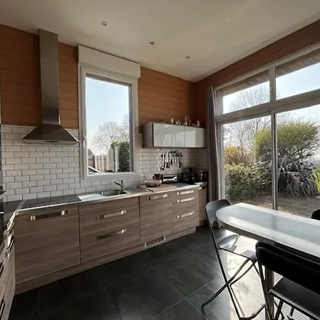 Maison En Bois Cosy Avec Vue Dans La Baie Du Mont St Michel